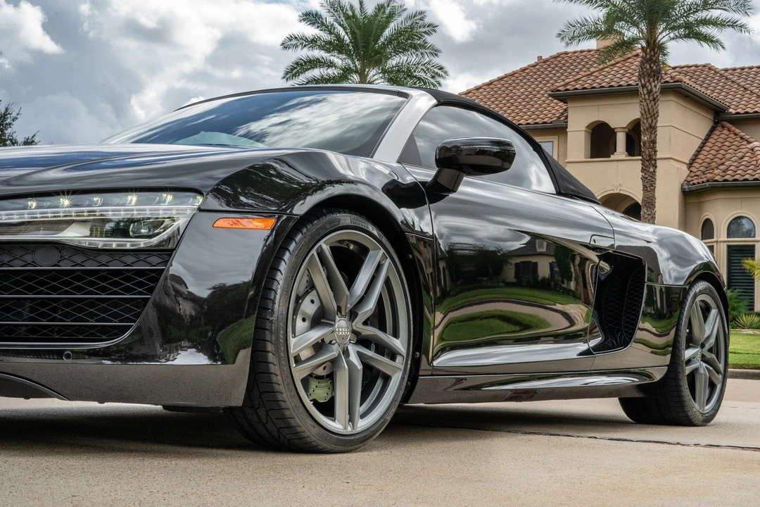 2014 Audi 42 R8 - Image 19 of 31