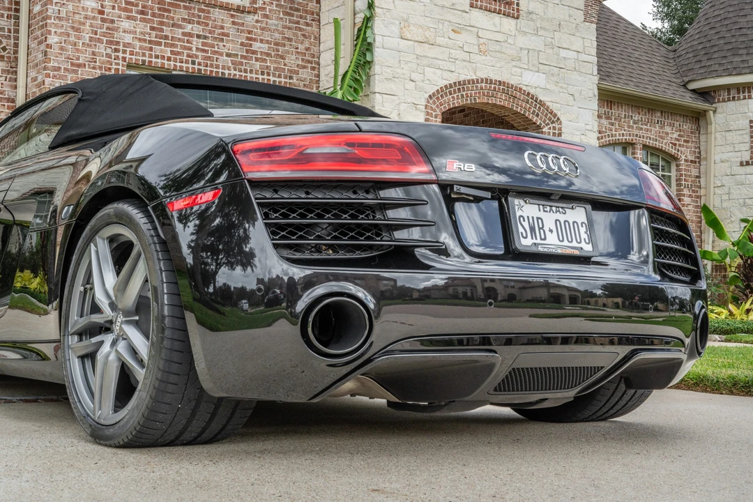 2014 Audi 42 R8 - Image 26 of 31
