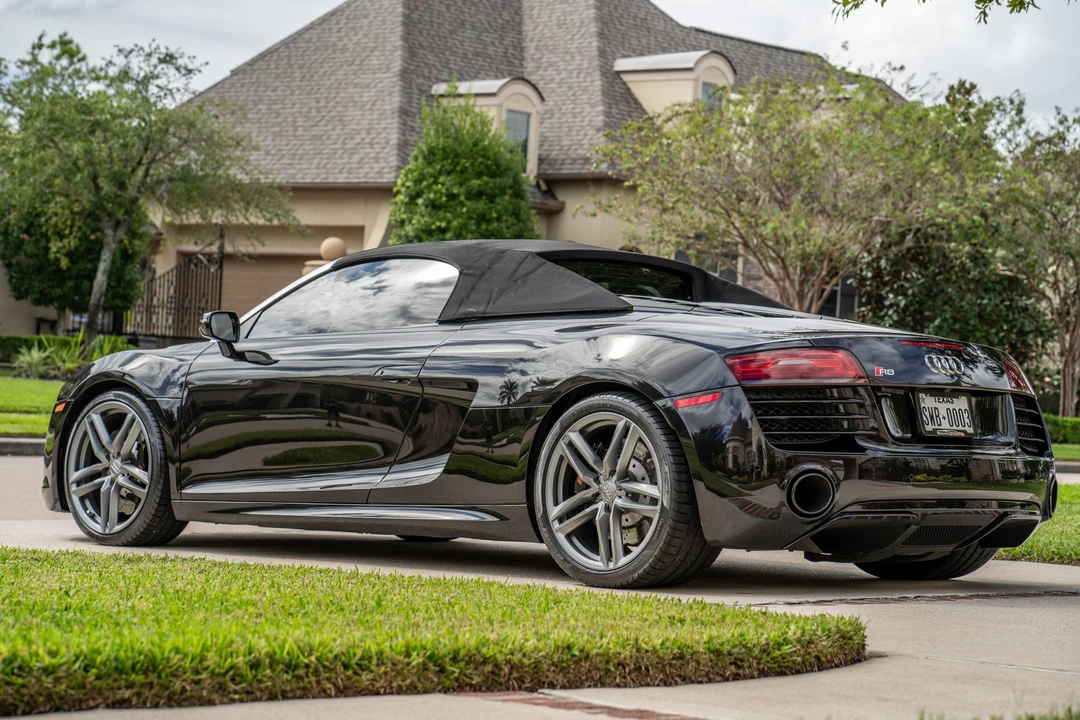 2014 Audi 42 R8 - Image 14 of 31