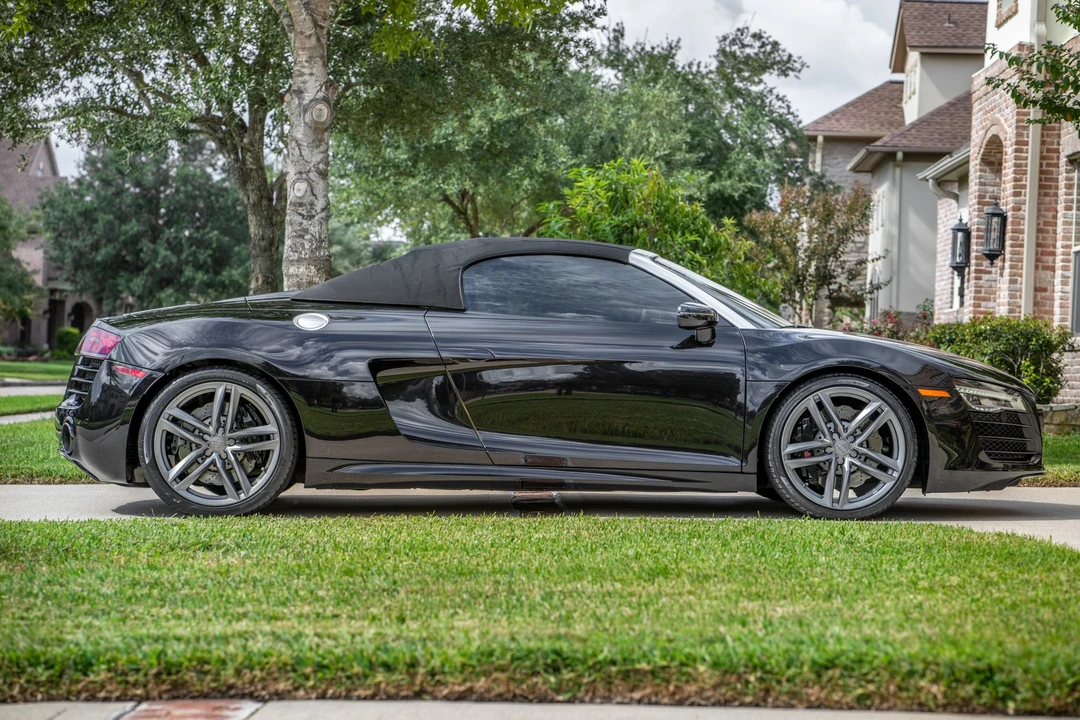 2014 Audi 42 R8 - Image 11 of 31