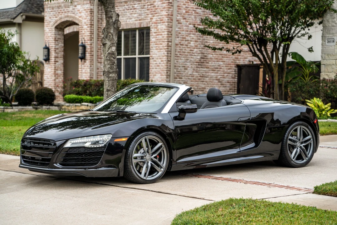 2014 Audi 42 R8 - Image 8 of 31