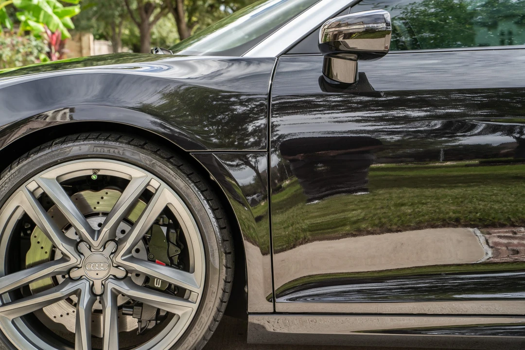 2014 Audi 42 R8 - Image 21 of 31