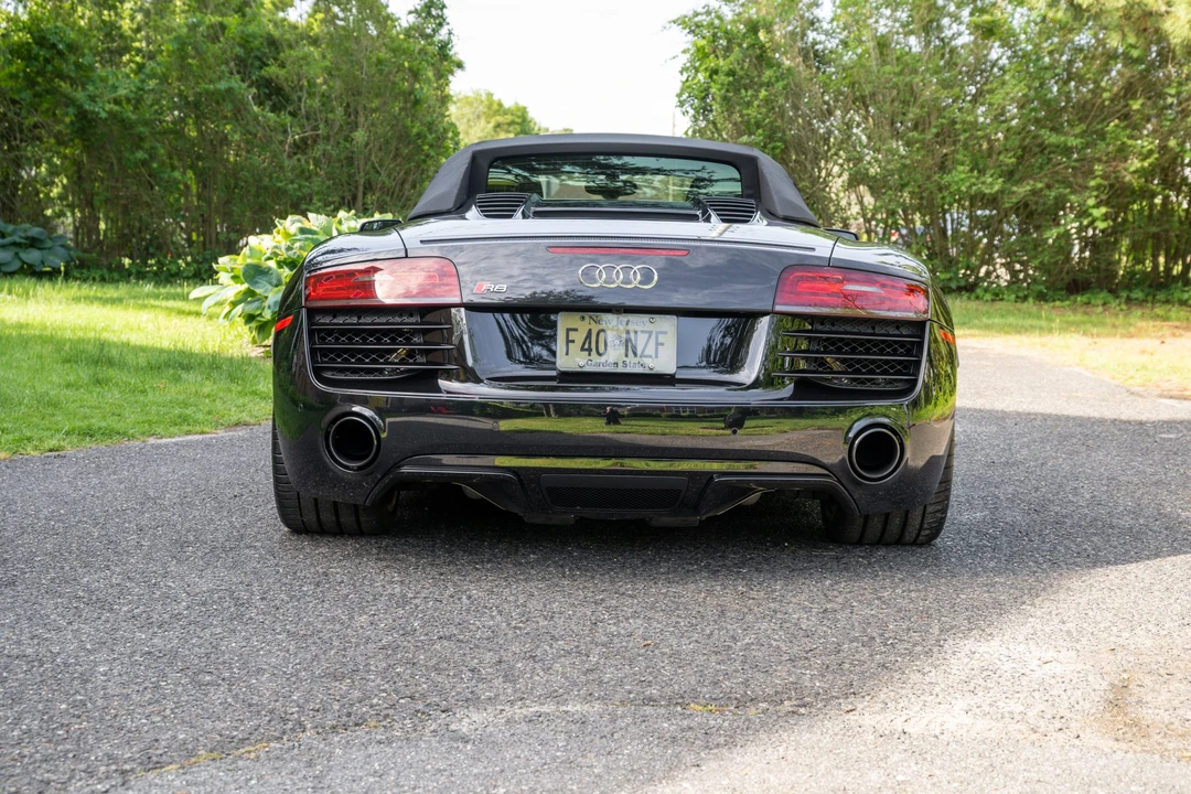 2014 Audi 42 R8 - Image 6 of 31