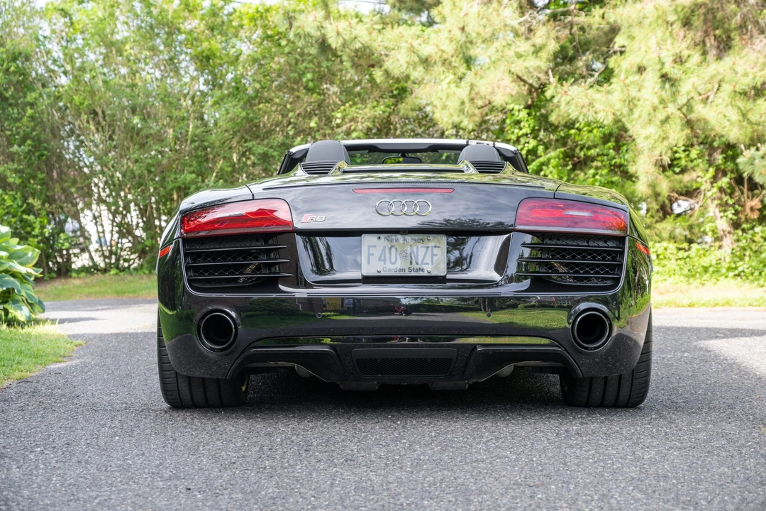 2014 Audi 42 R8 - Image 18 of 31