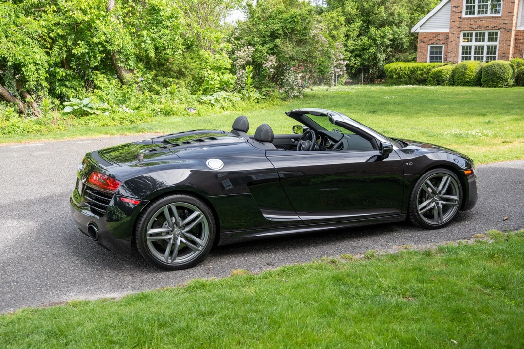 2014 Audi 42 R8 - Image 20 of 31