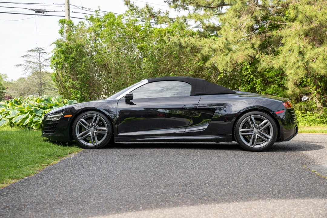 2014 Audi 42 R8 - Image 4 of 31