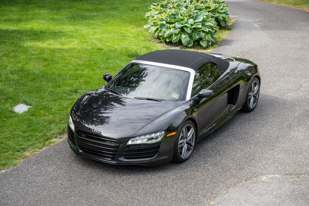 2014 Audi 42 R8 - Image 2 of 31