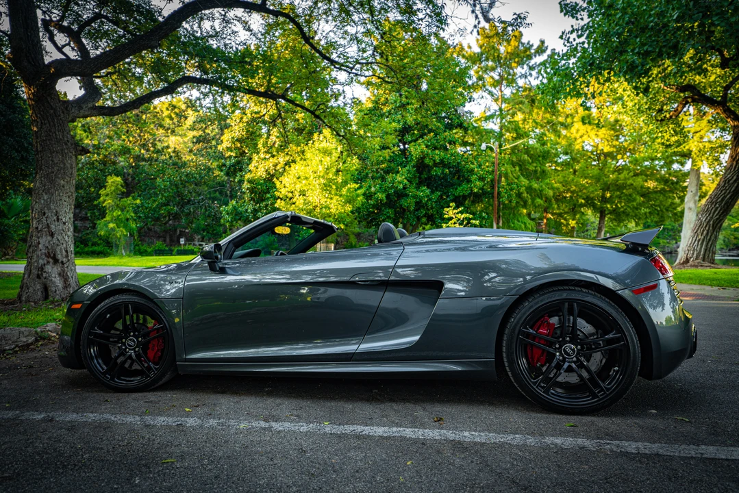 2014 Audi 42 R8 - Image 28 of 31