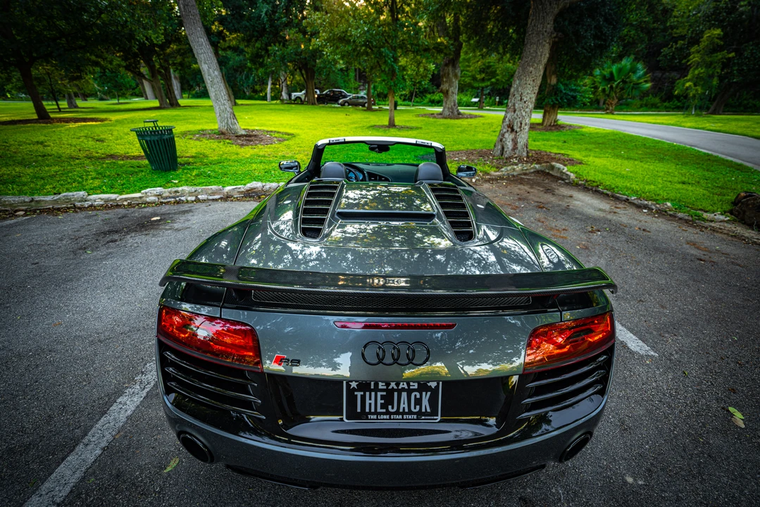 2014 Audi 42 R8 - Image 23 of 31