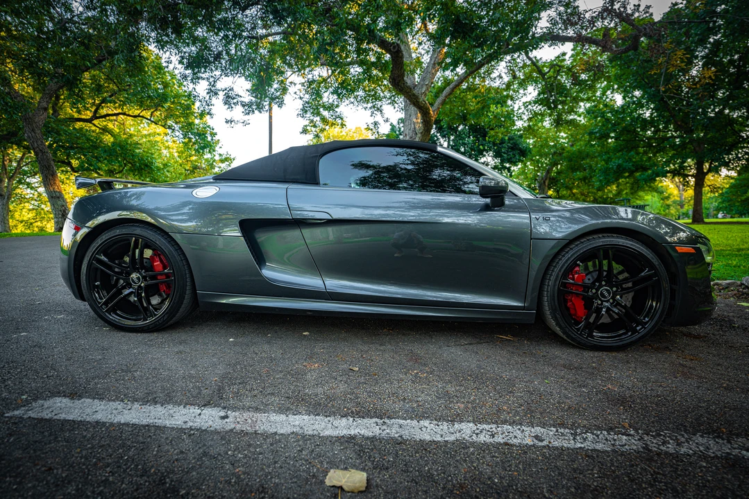 2014 Audi 42 R8 - Image 4 of 31