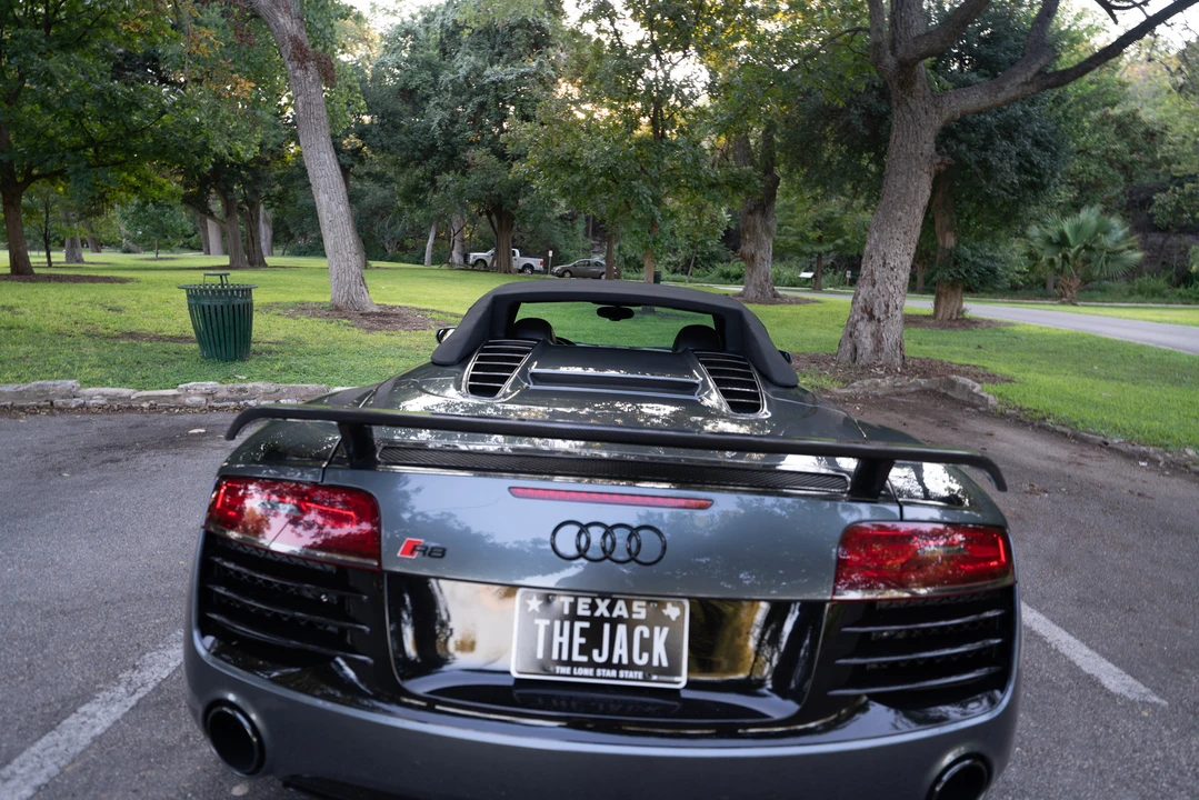 2014 Audi 42 R8 - Image 10 of 31