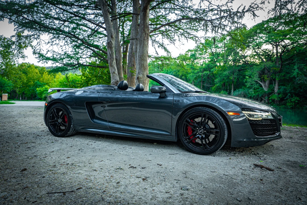 2014 Audi 42 R8 - Image 21 of 31