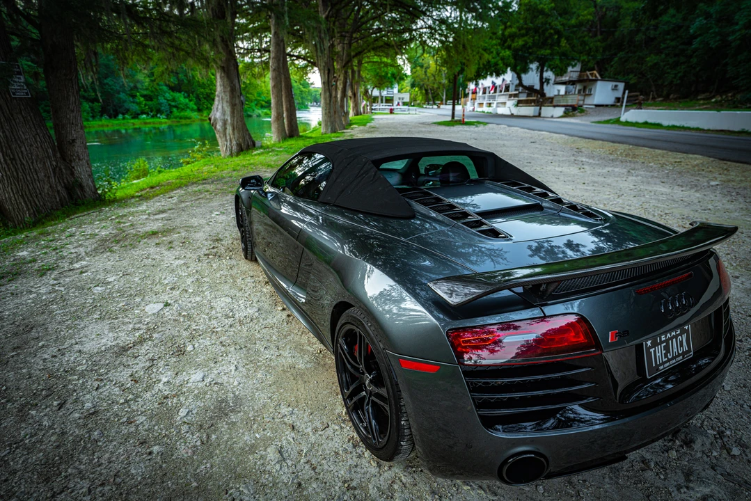 2014 Audi 42 R8 - Image 13 of 31