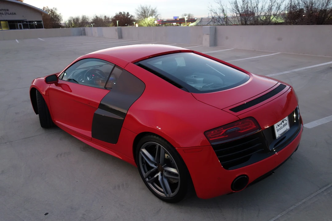 2014 Audi 42 R8 - Image 18 of 31