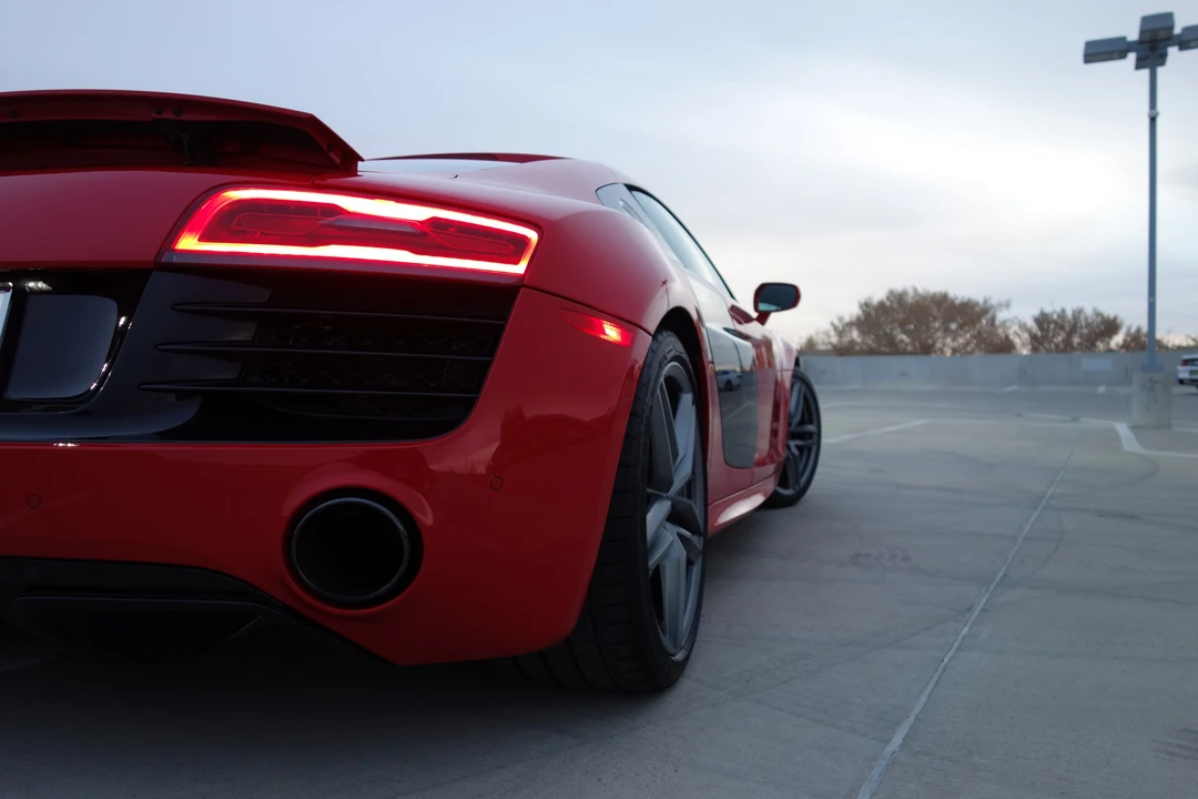 2014 Audi 42 R8 - Image 30 of 31