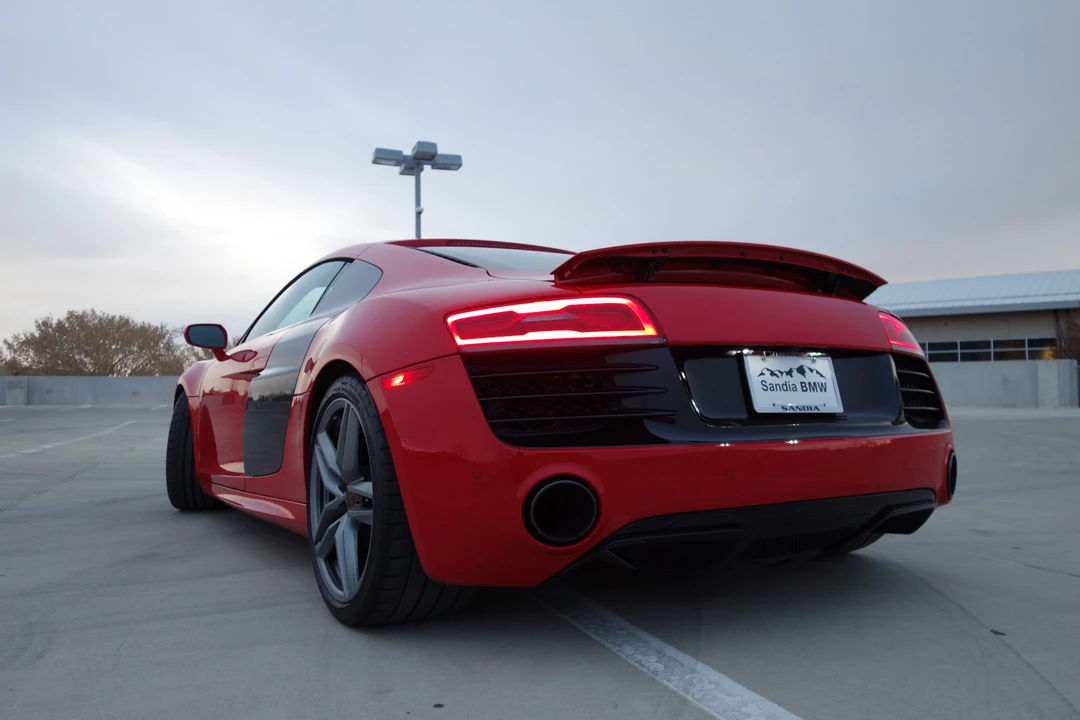 2014 Audi 42 R8 - Image 26 of 31