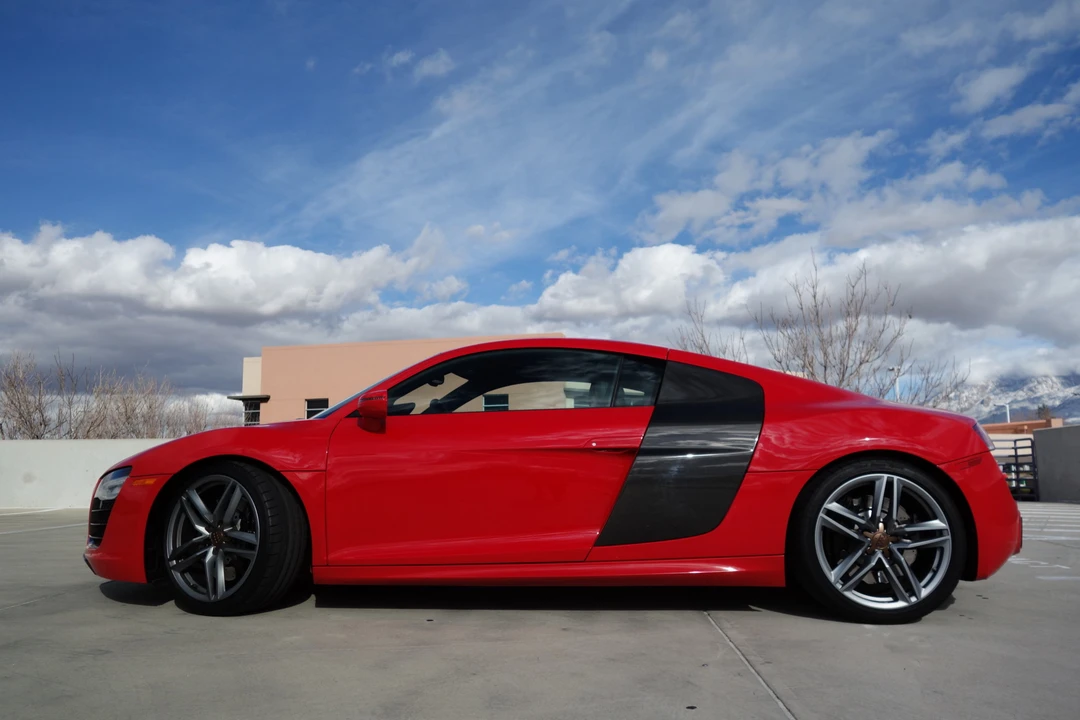 2014 Audi 42 R8 - Image 5 of 31