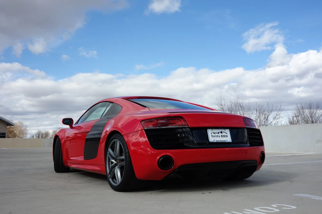2014 Audi 42 R8 - Image 6 of 31
