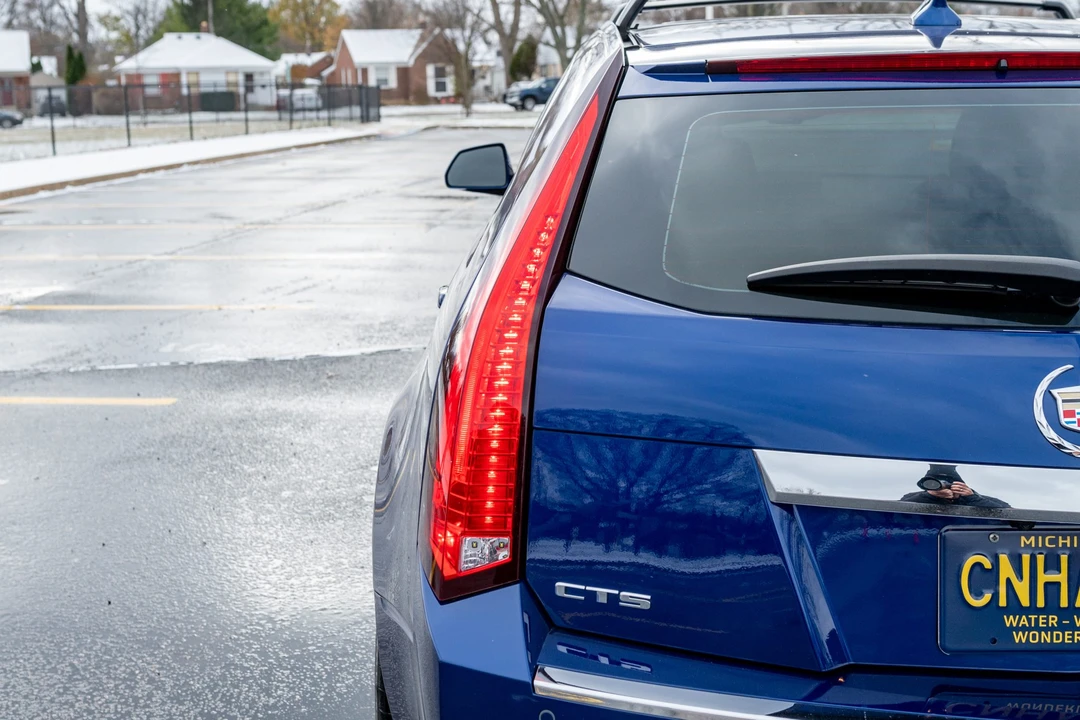 2014 Cadillac CTS-V 2nd Gen - Image 19 of 31