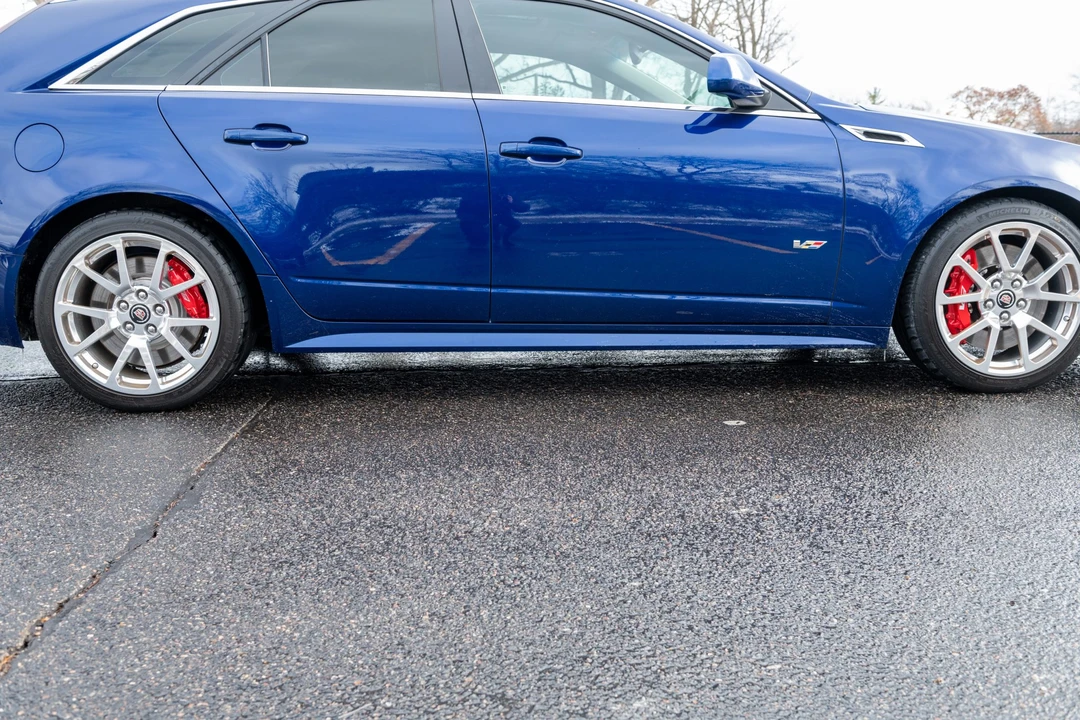 2014 Cadillac CTS-V 2nd Gen - Image 25 of 31