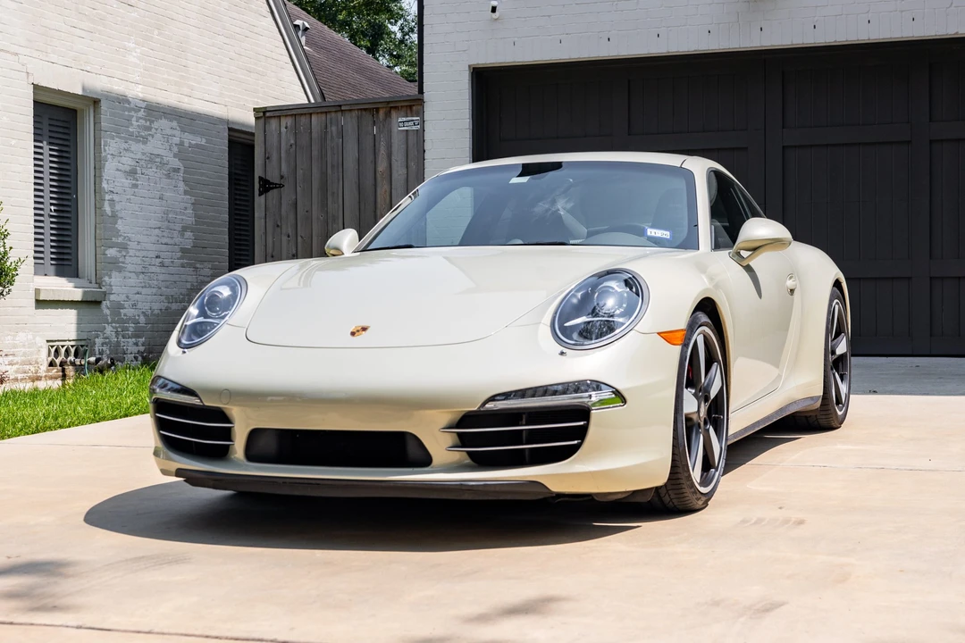 2014 Porsche 911 - Image 2 of 31