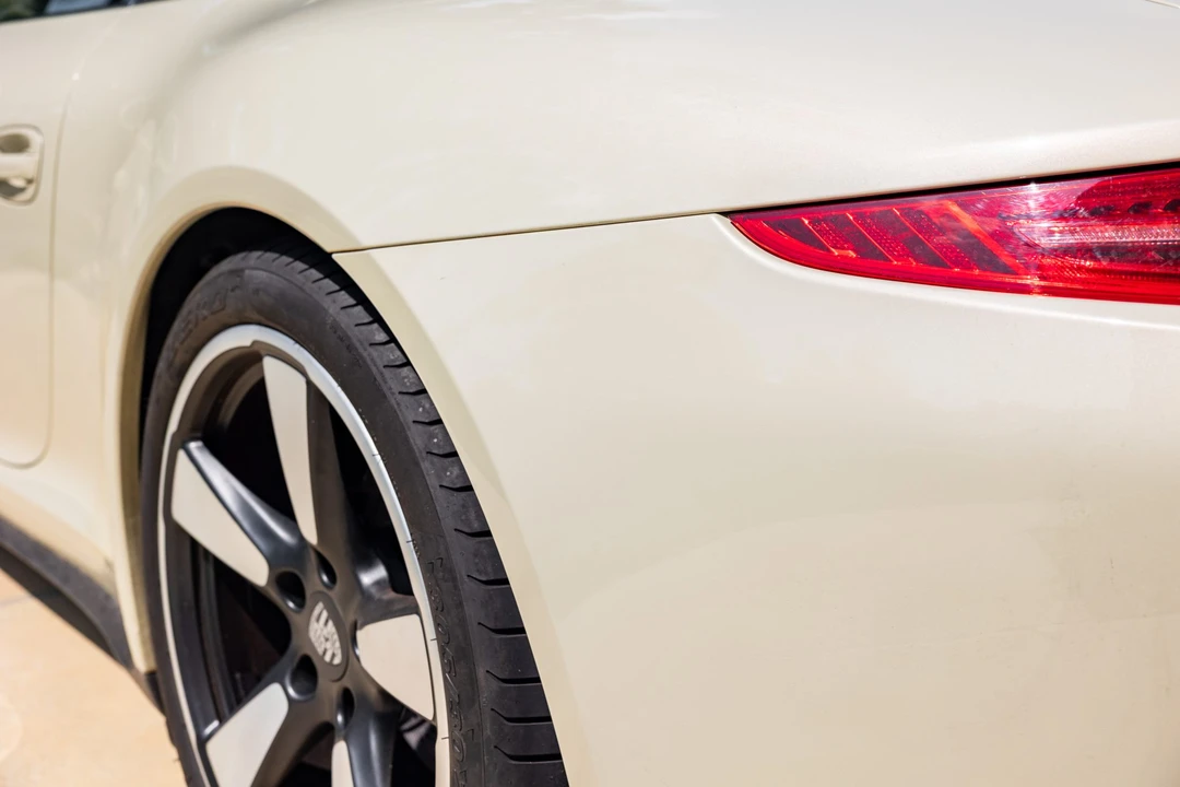 2014 Porsche 911 - Image 24 of 31