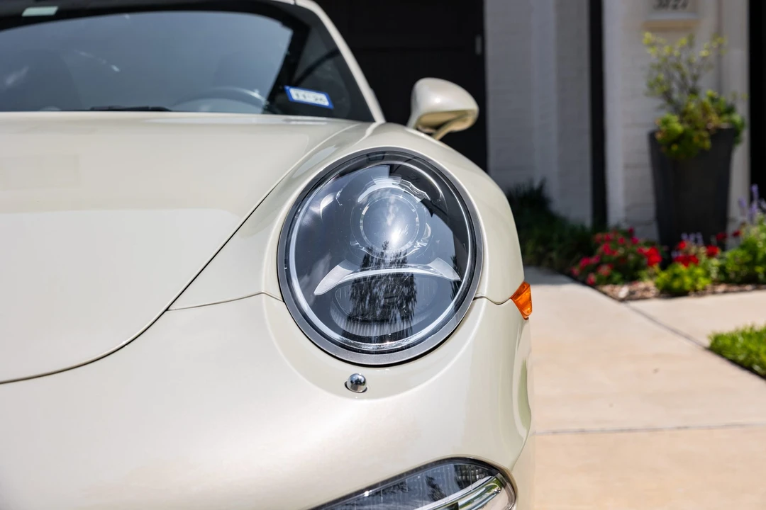 2014 Porsche 911 - Image 15 of 31