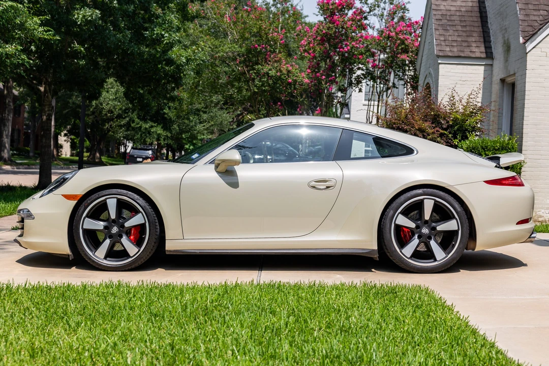 2014 Porsche 911 - Image 9 of 31