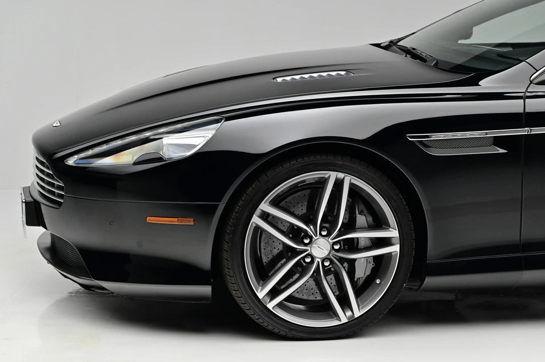 2015 Aston Martin DB9 - Image 20 of 31