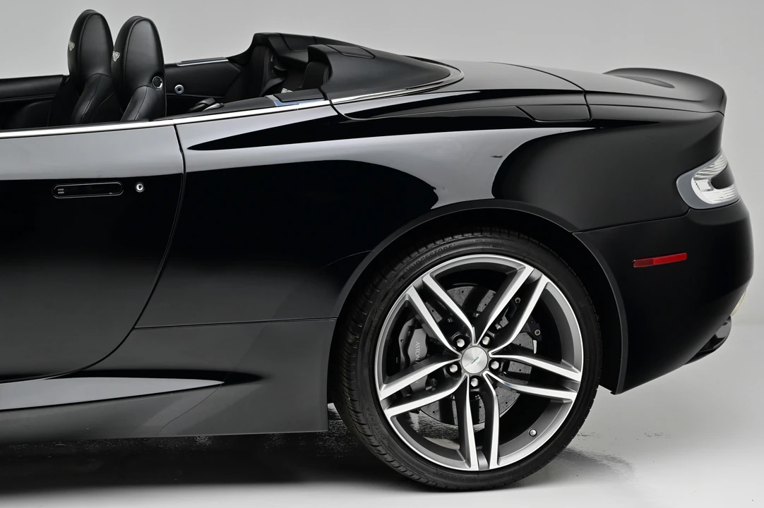 2015 Aston Martin DB9 - Image 22 of 31