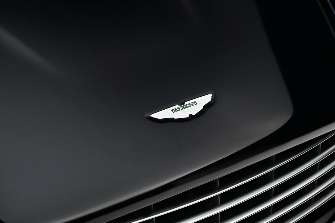 2015 Aston Martin DB9 - Image 27 of 31
