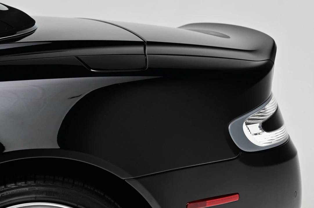 2015 Aston Martin DB9 - Image 19 of 31