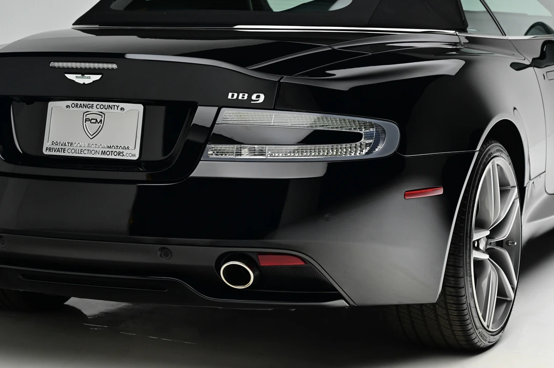 2015 Aston Martin DB9 - Image 18 of 31