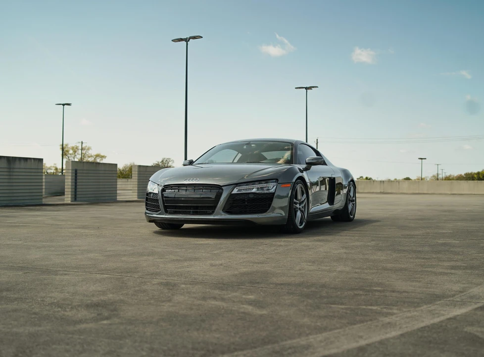 2015 Audi 42 R8 - Image 11 of 31