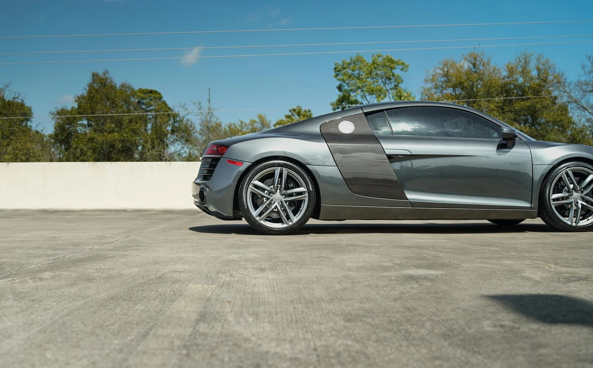 2015 Audi 42 R8 - Image 22 of 31