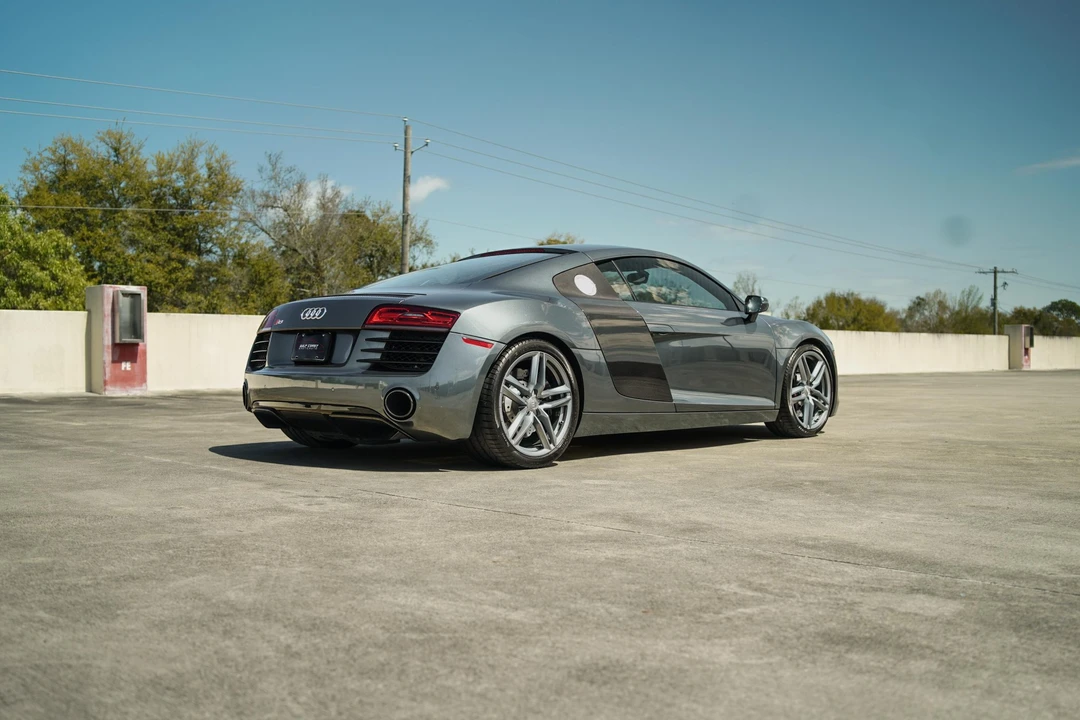 2015 Audi 42 R8 - Image 17 of 31