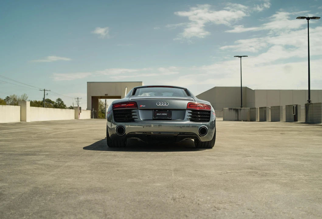 2015 Audi 42 R8 - Image 15 of 31