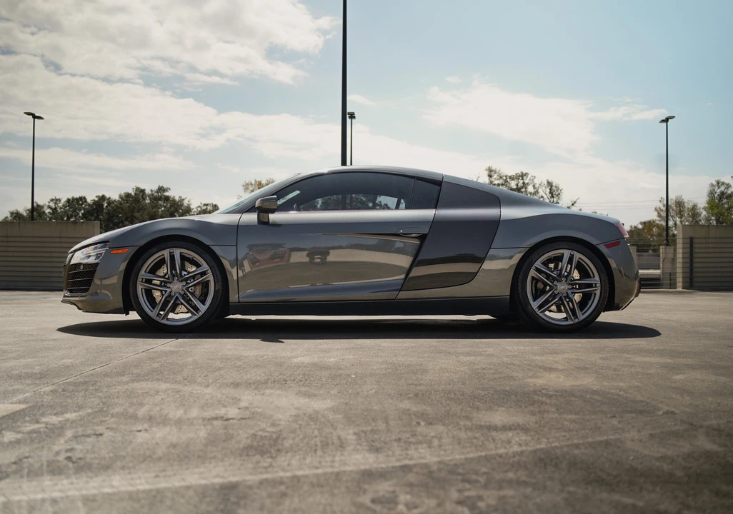 2015 Audi 42 R8 - Image 13 of 31