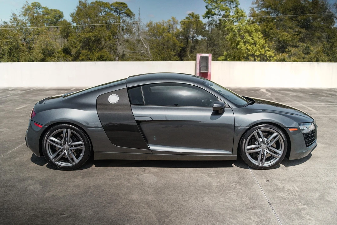2015 Audi 42 R8 - Image 7 of 31