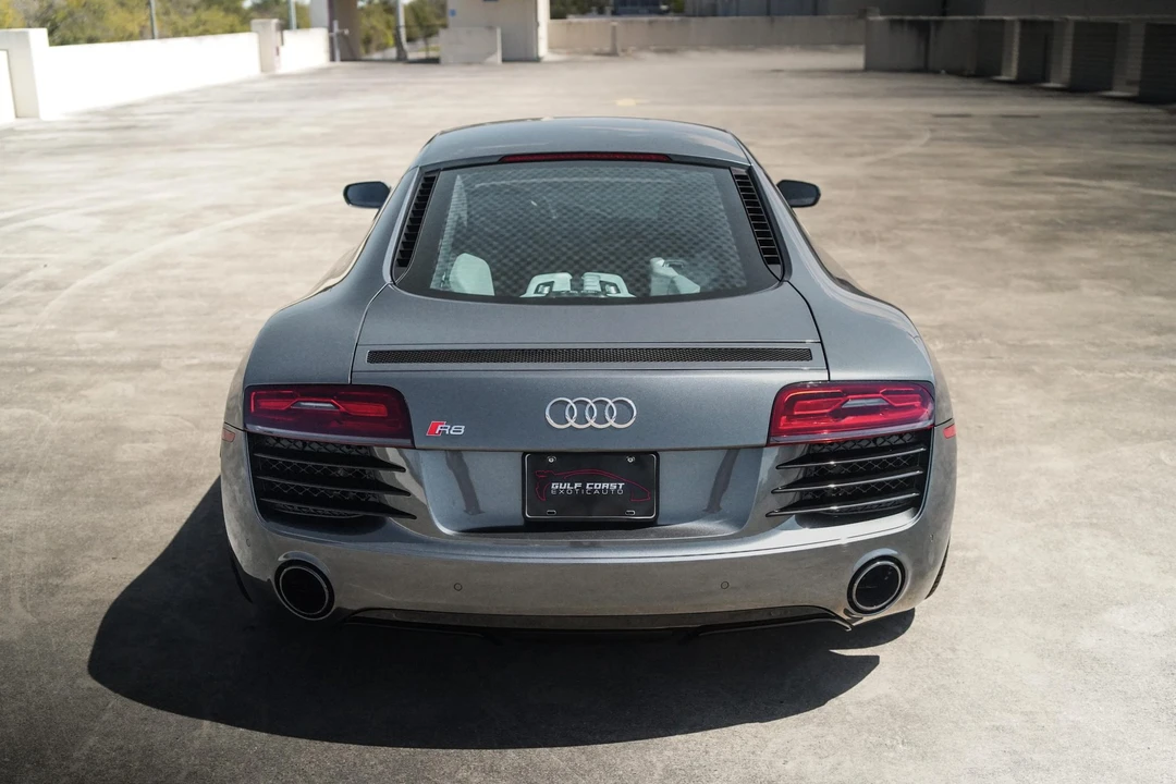 2015 Audi 42 R8 - Image 5 of 31