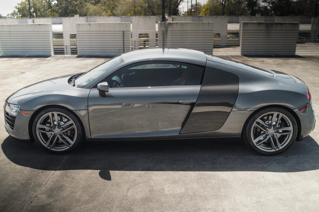 2015 Audi 42 R8 - Image 4 of 31