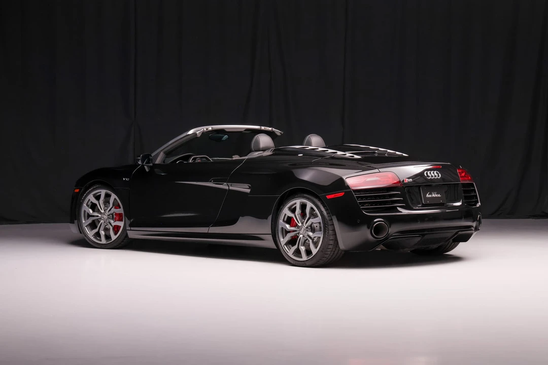 2015 Audi 42 R8 - Image 4 of 31