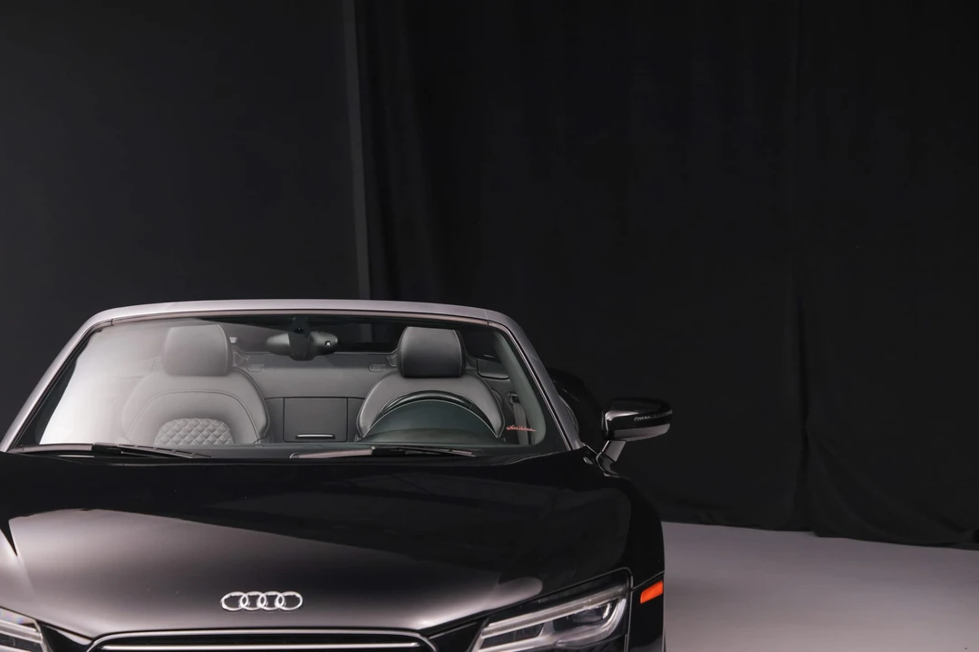2015 Audi 42 R8 - Image 14 of 31