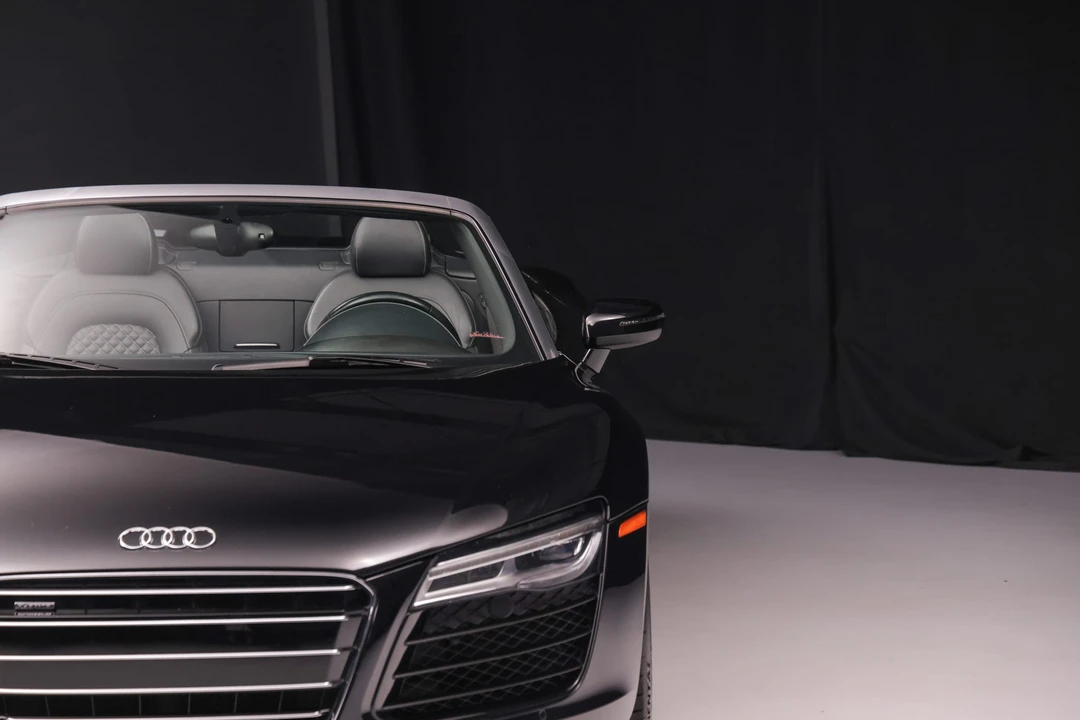 2015 Audi 42 R8 - Image 16 of 31