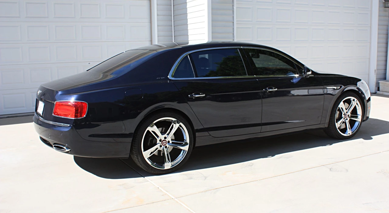 2015 Bentley Continental Flying Spur - Image 17 of 31