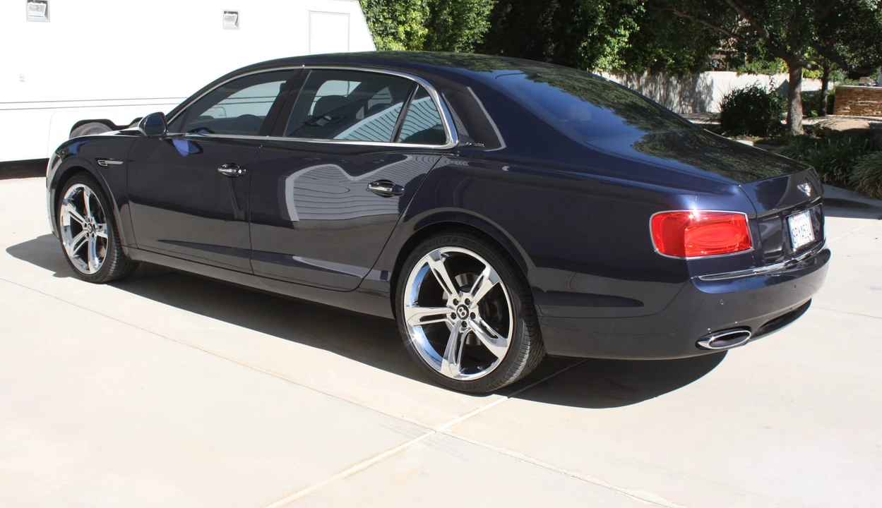 2015 Bentley Continental Flying Spur - Image 25 of 31