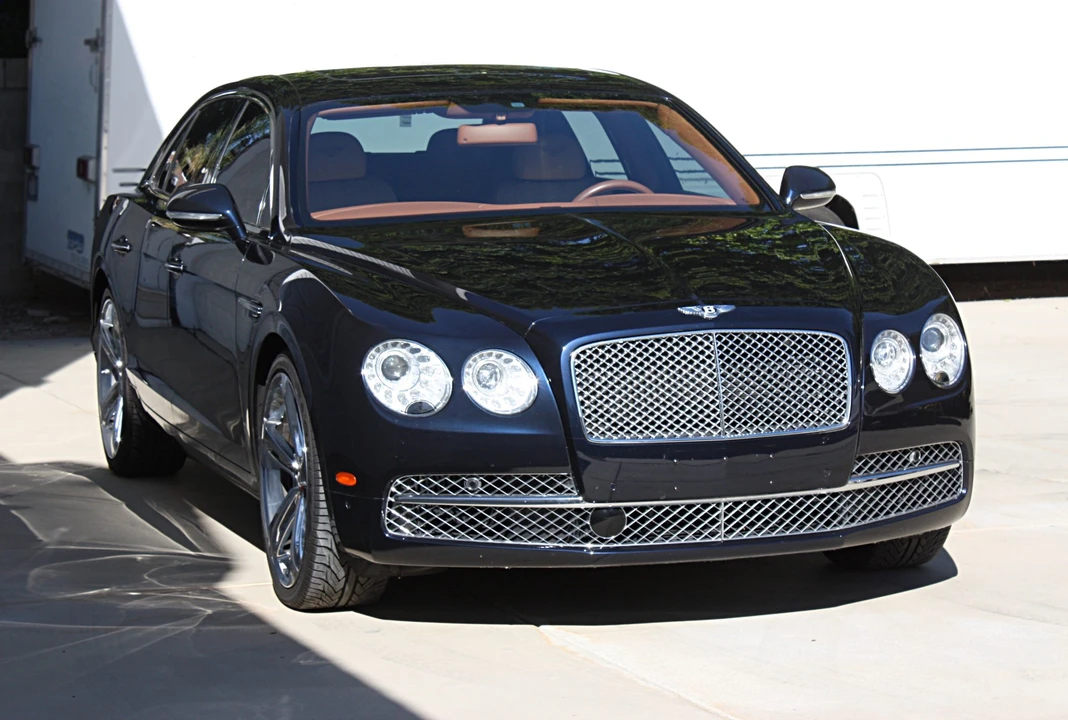 2015 Bentley Continental Flying Spur - Image 2 of 31