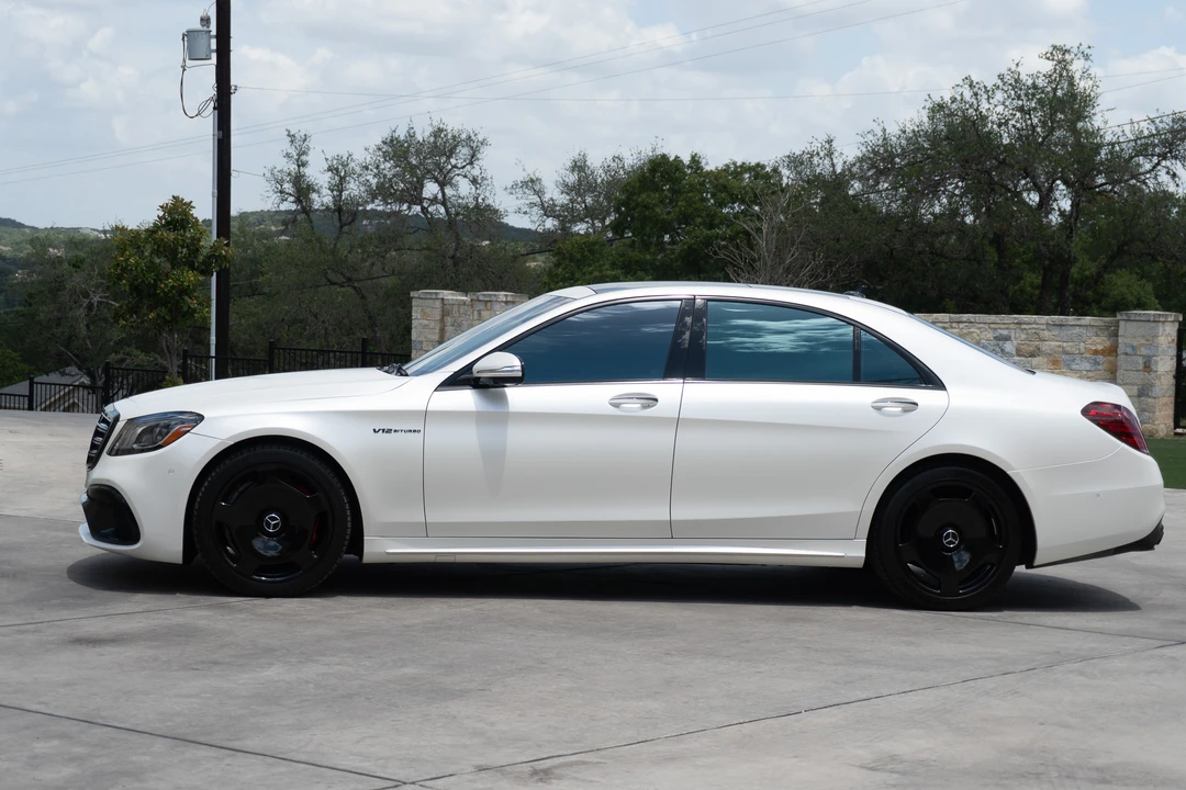 2015 Mercedes-Benz W222 S 63 & S 65 AMG - Image 5 of 31
