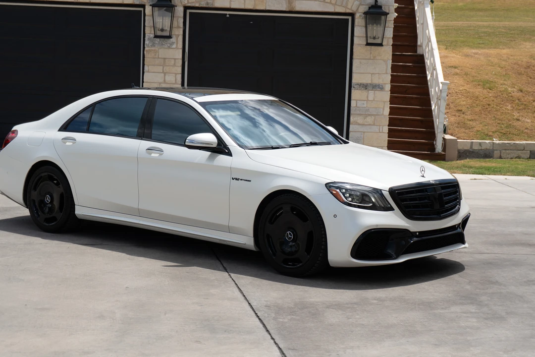2015 Mercedes-Benz W222 S 63 & S 65 AMG - Image 18 of 31