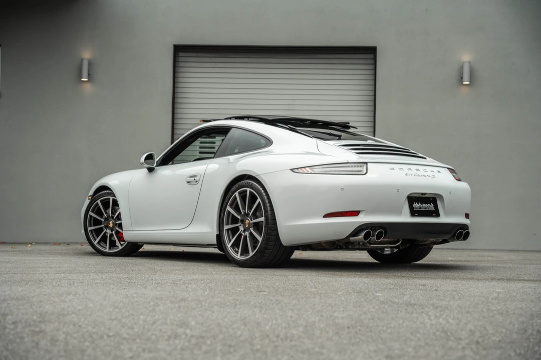 2015 Porsche 991 Carrera S - Image 15 of 31